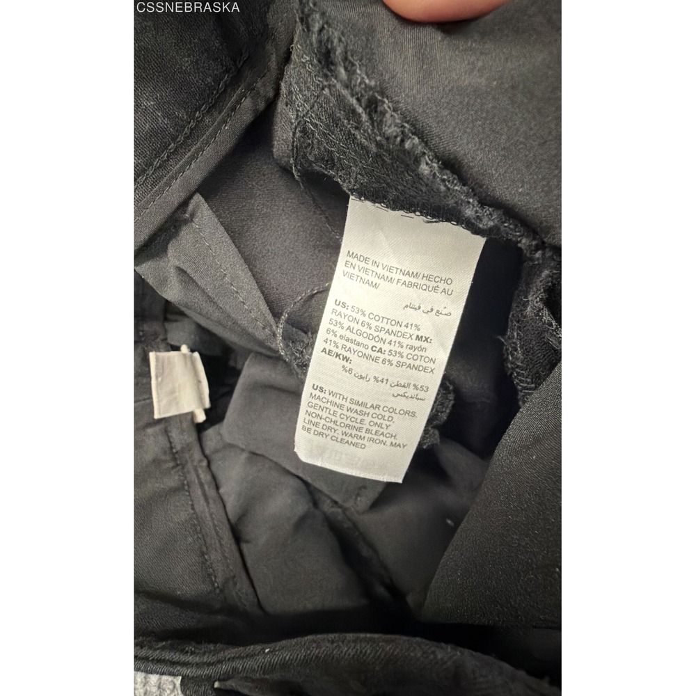 Chico's Black Women's Flat Front Dress Pants - Size 4R - Picture 10 of 10